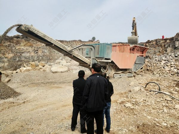 履帶式移動破碎站應用現場